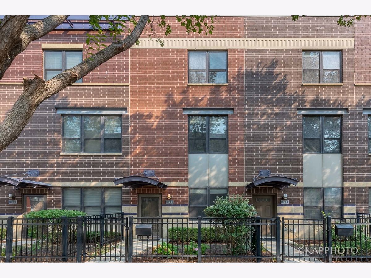  Rented Chicago Illinois, 468 Elm