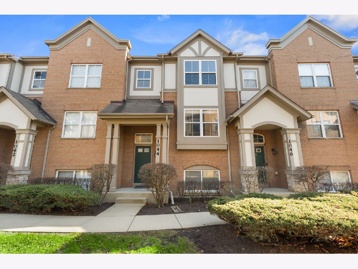  Rented Palatine Illinois, 1044 Claremont