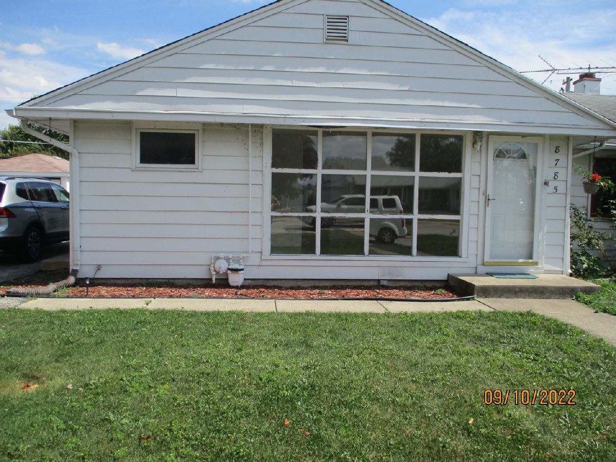  For Rent Hometown Illinois, 8785 Corcoran