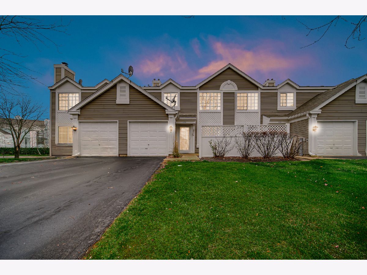 Townhomes & Condos For Rent Liberty Square Aurora Illinois, 439 Valley Forge