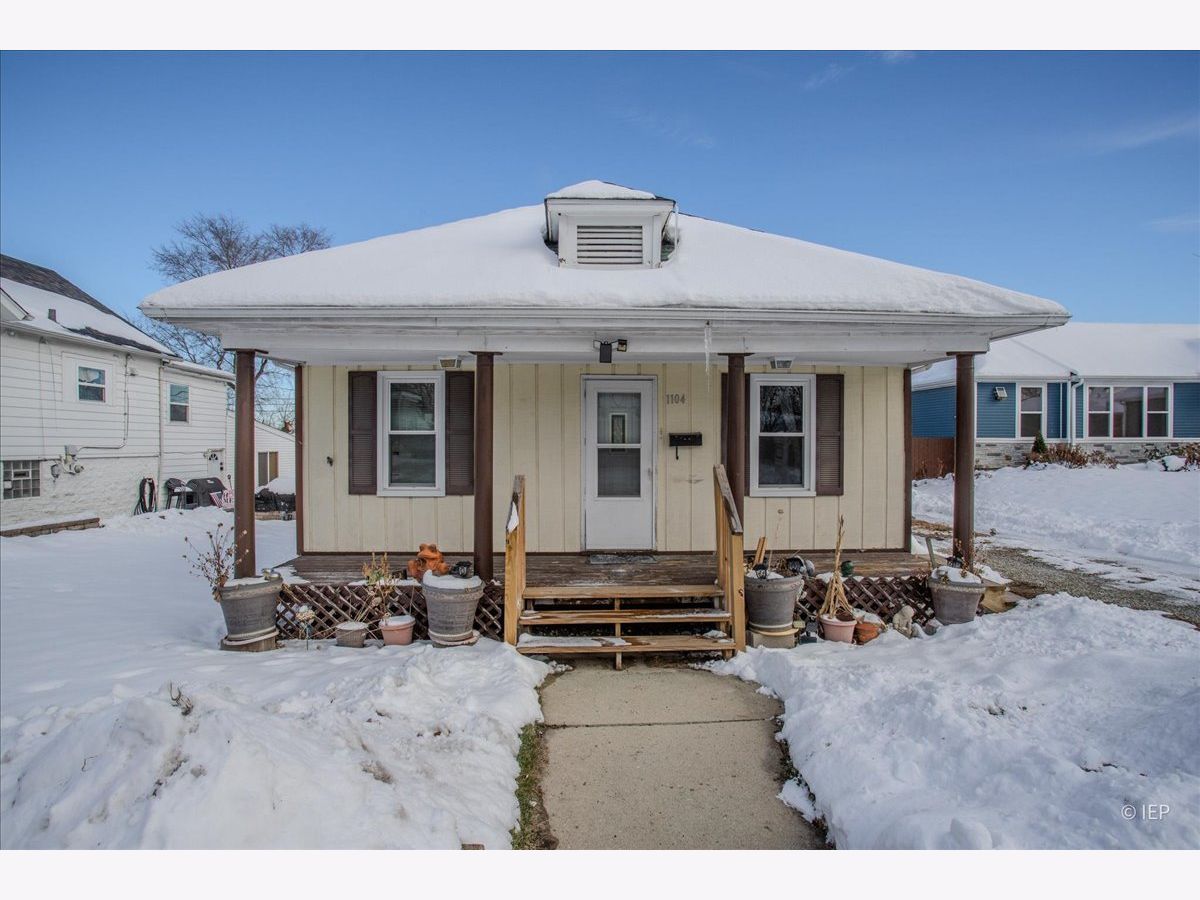  For Sale Joliet Illinois, 1104 Cora Street