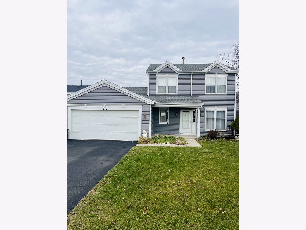  For Rent Crystal Lake Illinois, 716 Greenmeadow