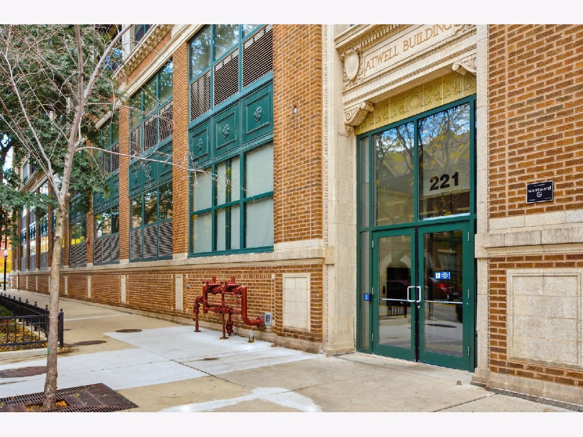 Townhomes For Rent Prairie Avenue Lofts Chicago Illinois, 221 Cullerton