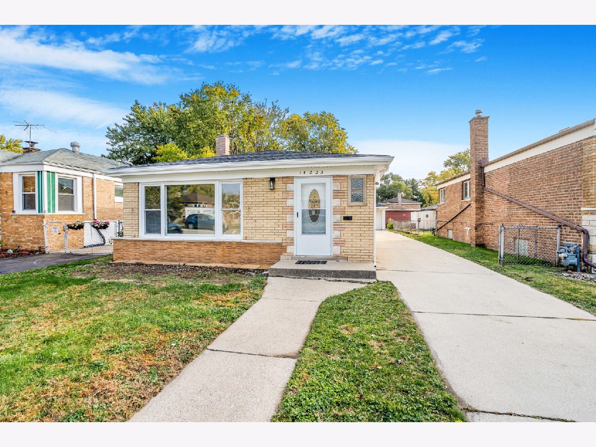  For Sale Dolton Illinois, 14223 University Avenue