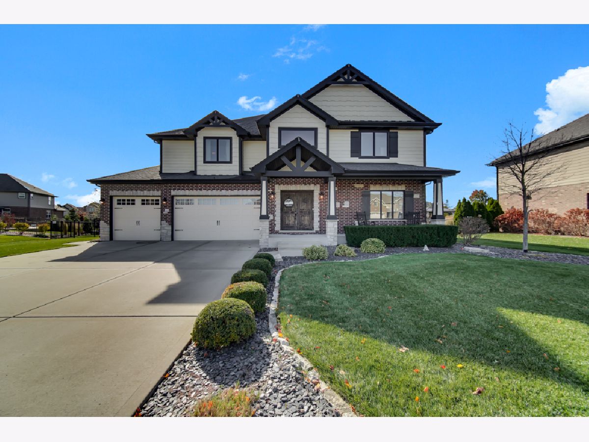  For Sale Manhattan Illinois, 13735 Lake Shore Court