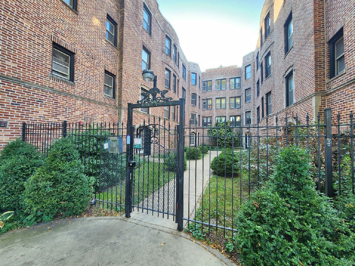  For Sale Evanston Illinois, 136 Clyde Avenue