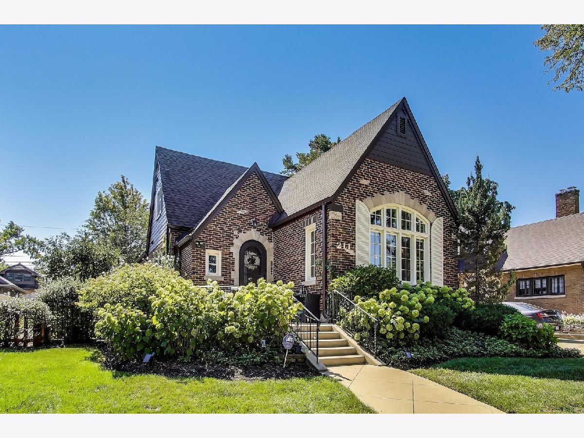  Sold Park Ridge Illinois, 211 Imperial