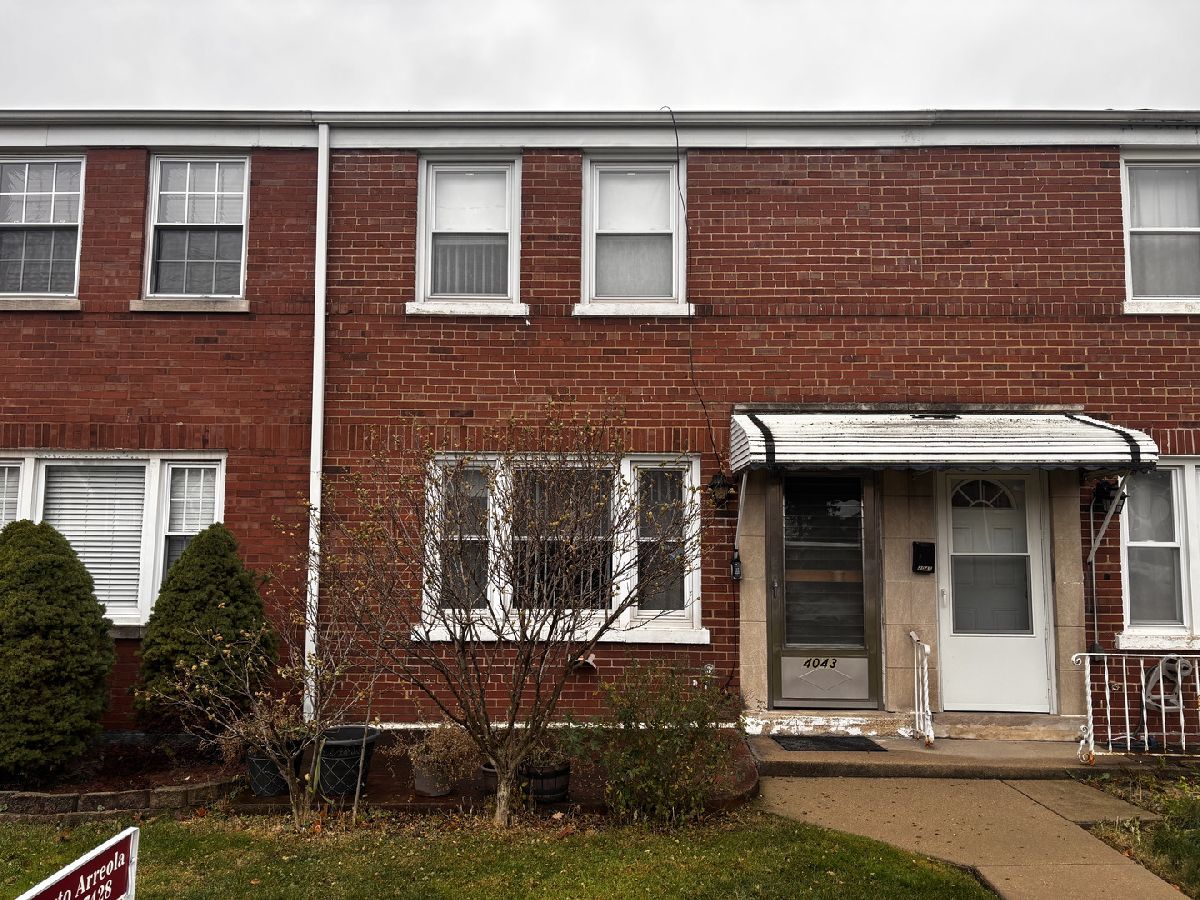  For Sale Chicago Illinois, 4043 58th Street