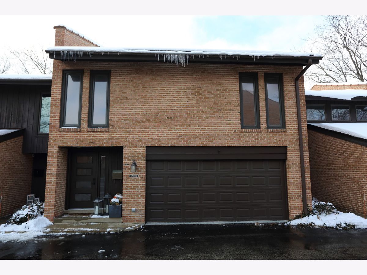  For Sale Glenview Illinois, 1719 Wildberry Drive