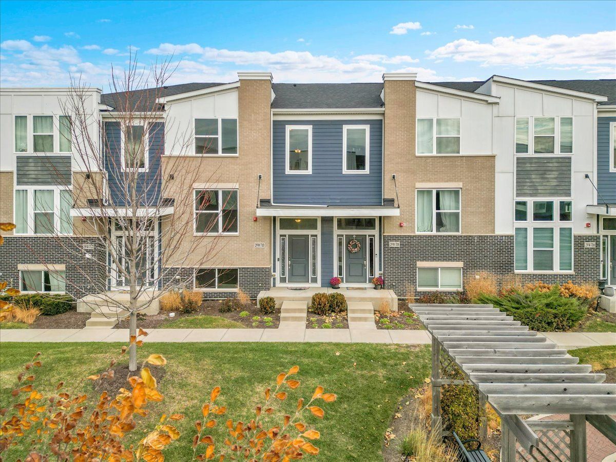  For Sale Warrenville Illinois, 29W710 Everton Drive