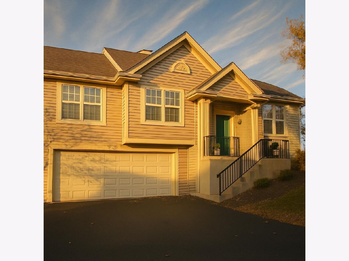  For Sale Pingree Grove Illinois, 898 Emerald Drive