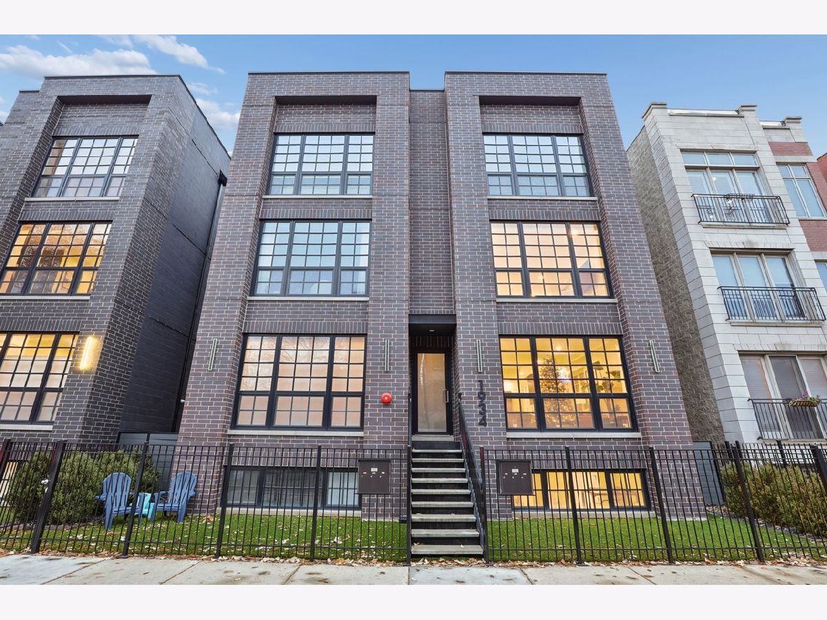  For Sale Chicago Illinois, 1934 Belmont Avenue