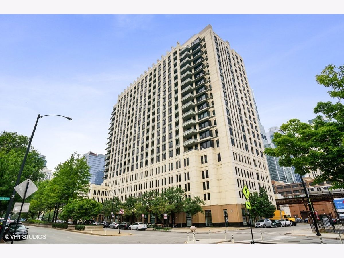  Rented Chicago Illinois, 1255 State