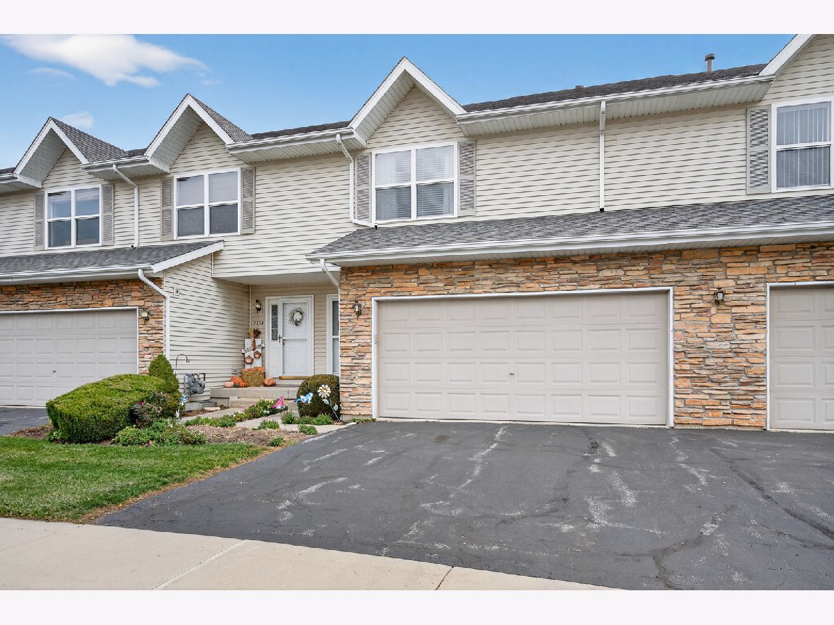 Homes & Townhomes & Condos For Sale Townsend Woods Sycamore Illinois, 1152 Rose Drive