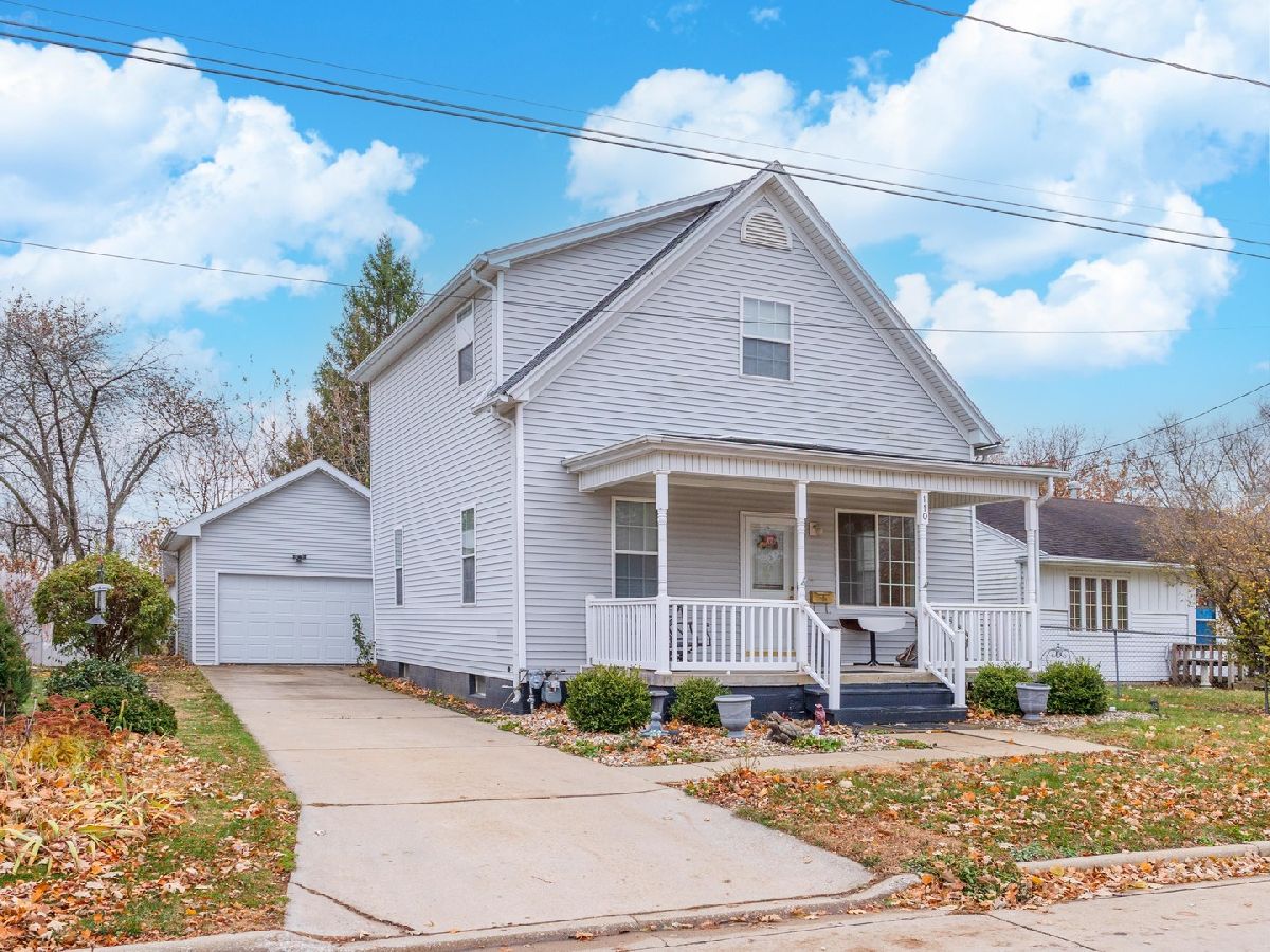  For Sale Bloomington Illinois, 110 Lake Street