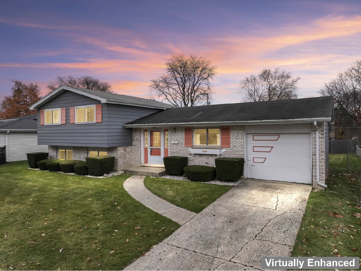 Homes & Condominiums For Sale Greenbrier Arlington Heights Illinois, 2407 Champlain Street