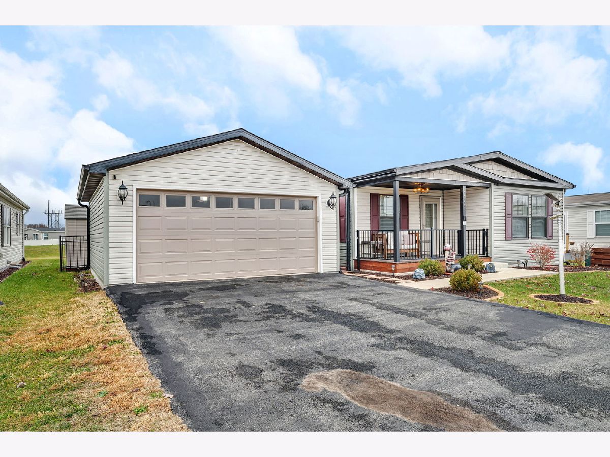  For Sale Channahon Illinois, 22405 Cedar Drive