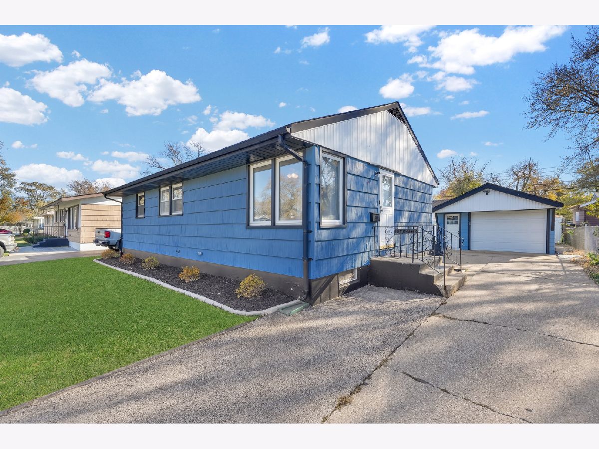  For Sale Thornton Illinois, 19 Mohawk Drive