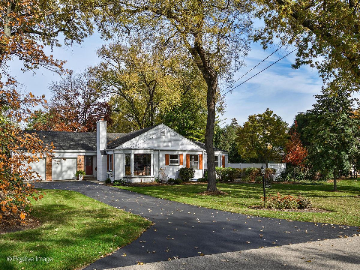 Homes Sold Golf Acres Glenview Illinois, 1520 Longvalley