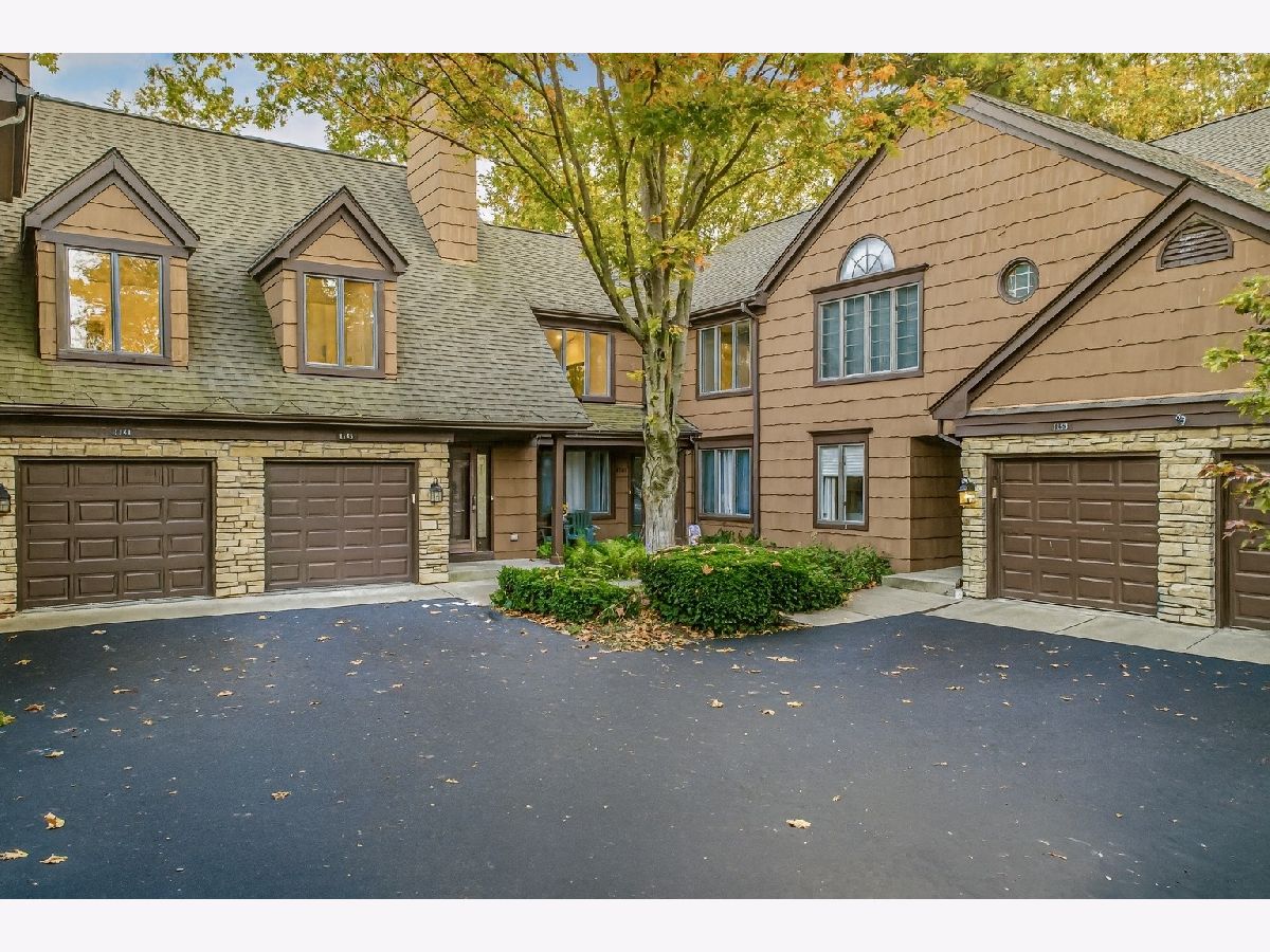 Townhomes & Condos & Homes For Sale Woodlands Darien Illinois, 1145 Lacebark Court
