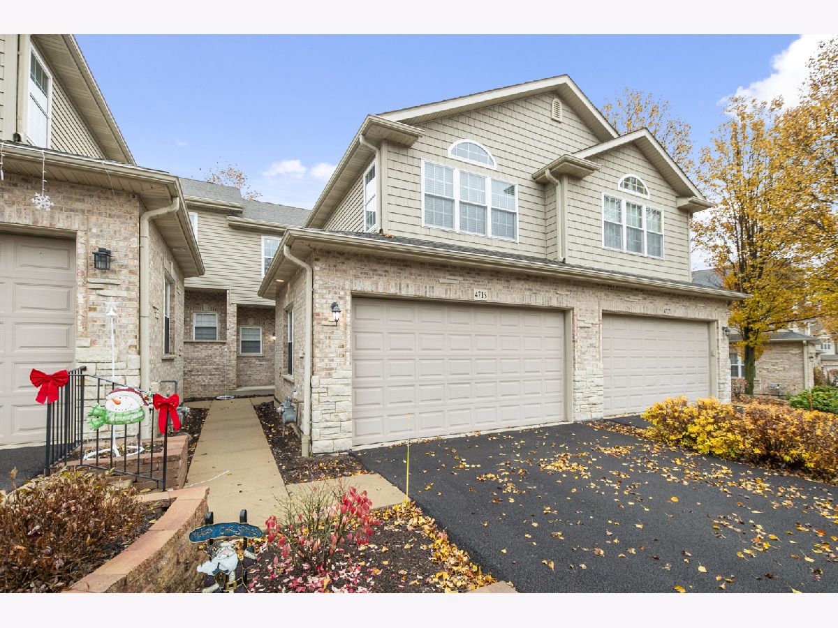  For Sale Lisle Illinois, 4715 Auvergne Avenue