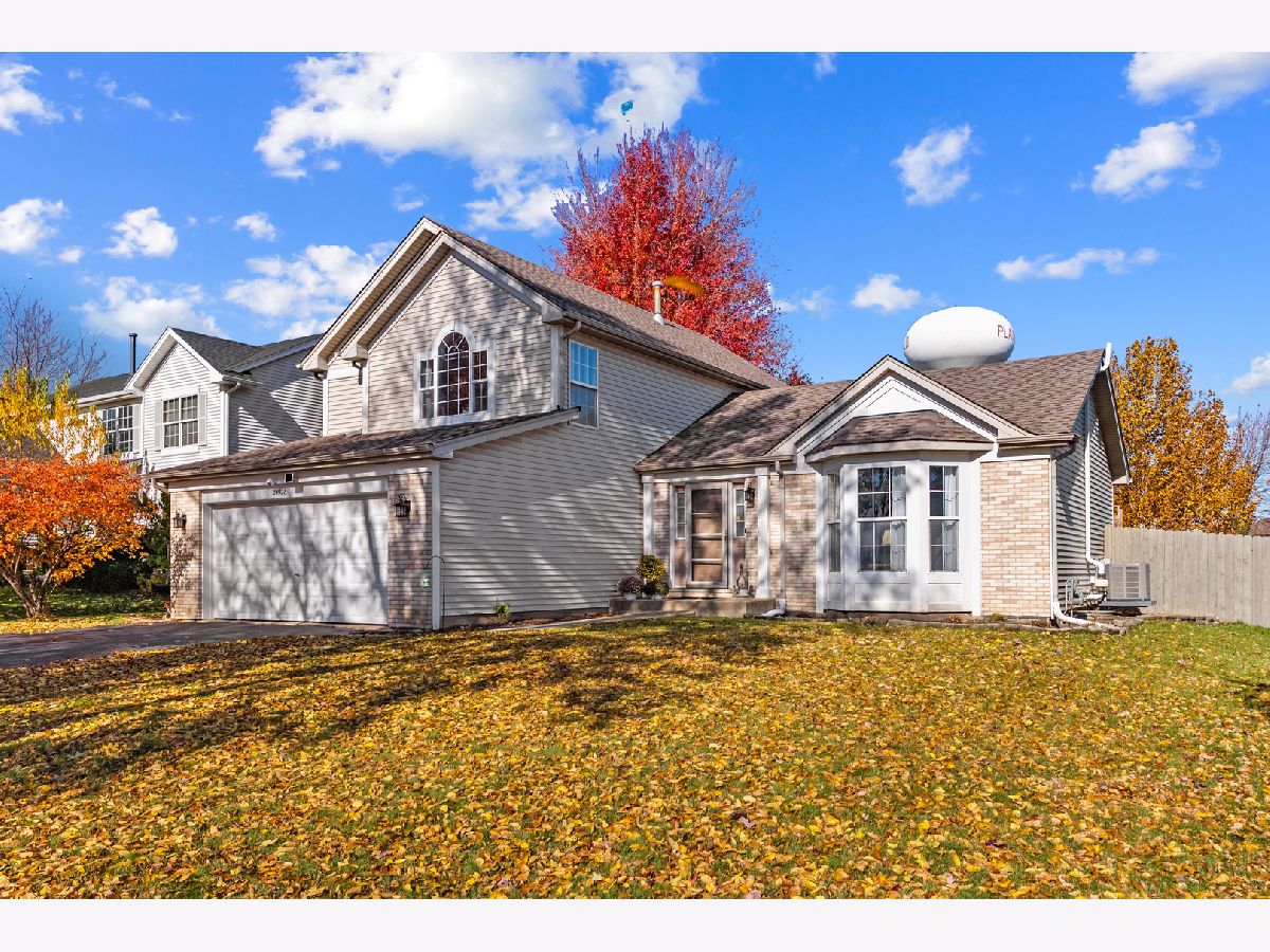 Homes & Townhomes & Condos For Sale Heritage Meadows Plainfield Illinois, 24328 Whispering Trails Drive