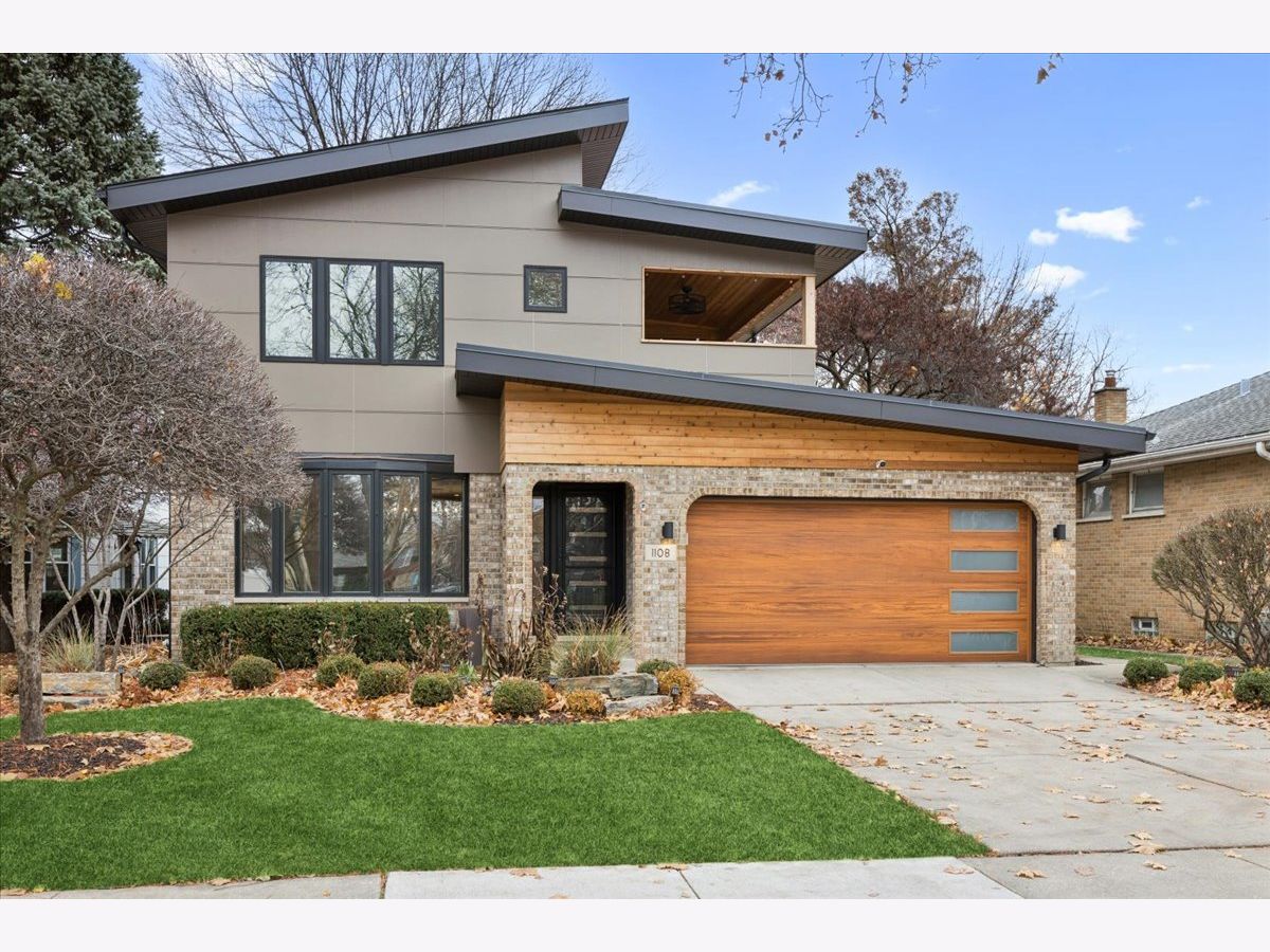  For Sale Oak Park Illinois, 1108 Maple Avenue