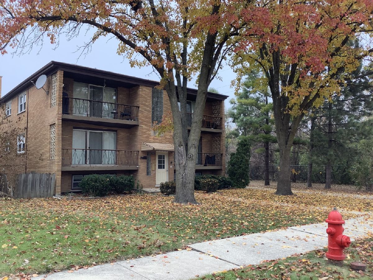  Rented Chicago Ridge Illinois, 10402 Moody