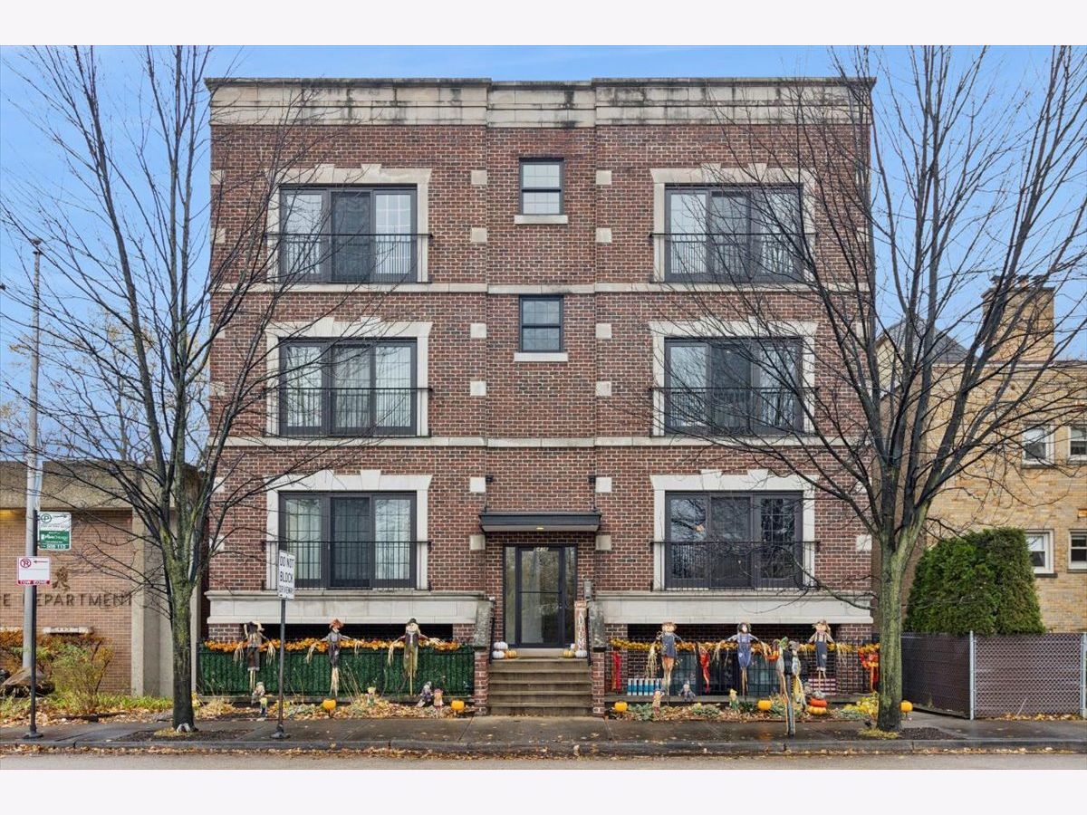  Rented Chicago Illinois, 6436 Lehigh