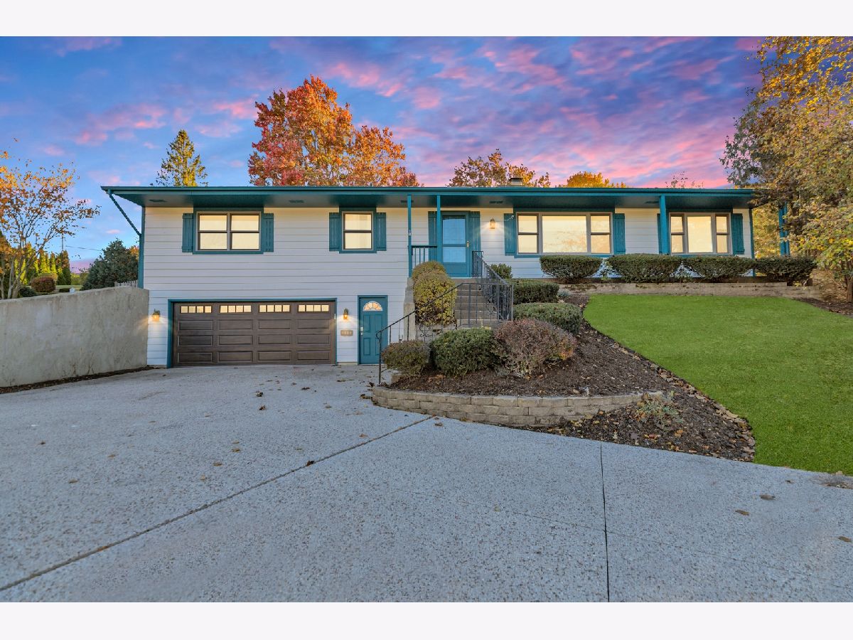  For Sale Algonquin Illinois, 1405 Surrey Lane