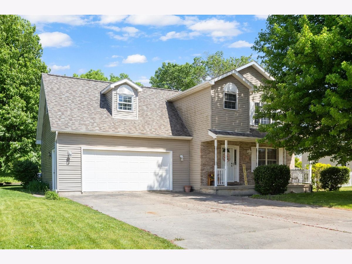 Homes For Sale Creekside Meadows Morris Illinois, 2697 Creekside Lane