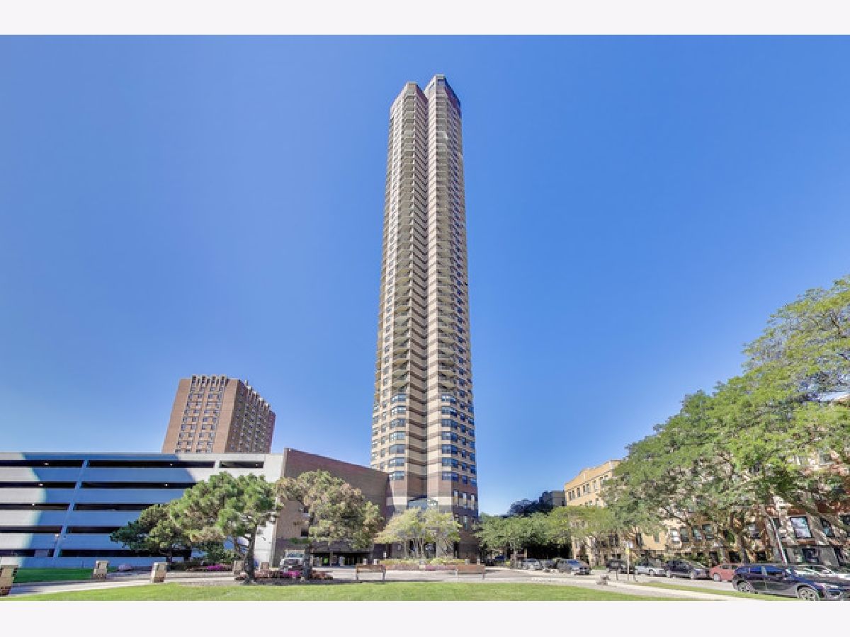  Rented Chicago Illinois, 3660 Lake Shore