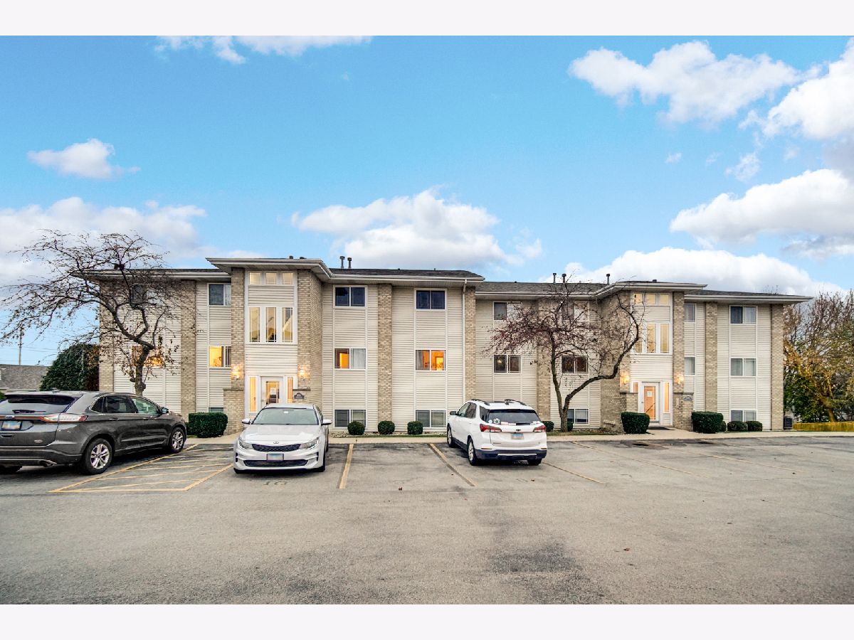  For Sale Crest Hill Illinois, 2034 Manico Court