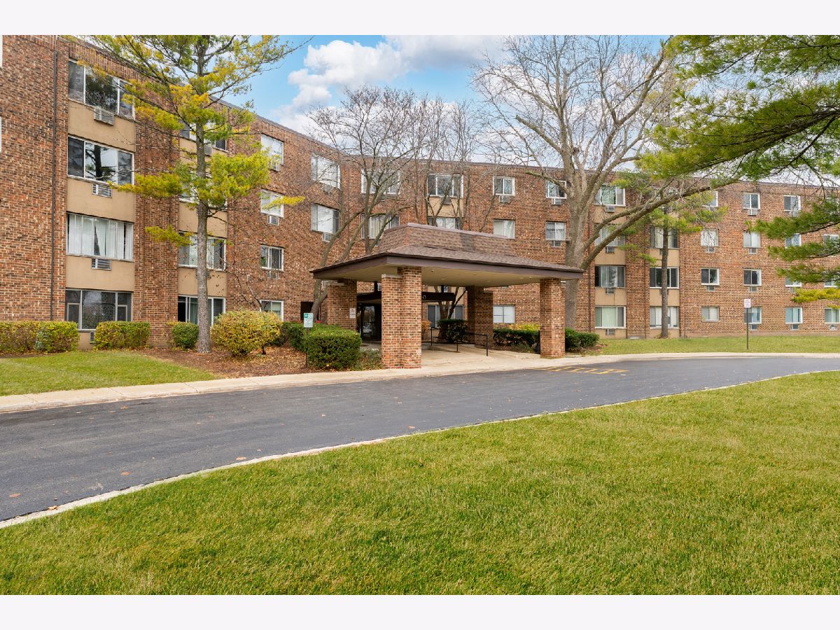 Condos & Townhomes & Homes For Rent Moon Lake Village Hoffman Estates Illinois, 1500 Robin