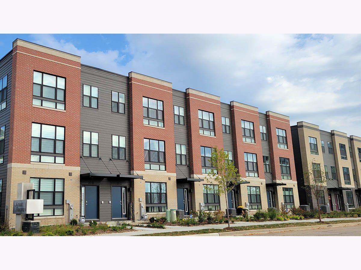  For Sale Lombard Illinois, 377 Summit Circle