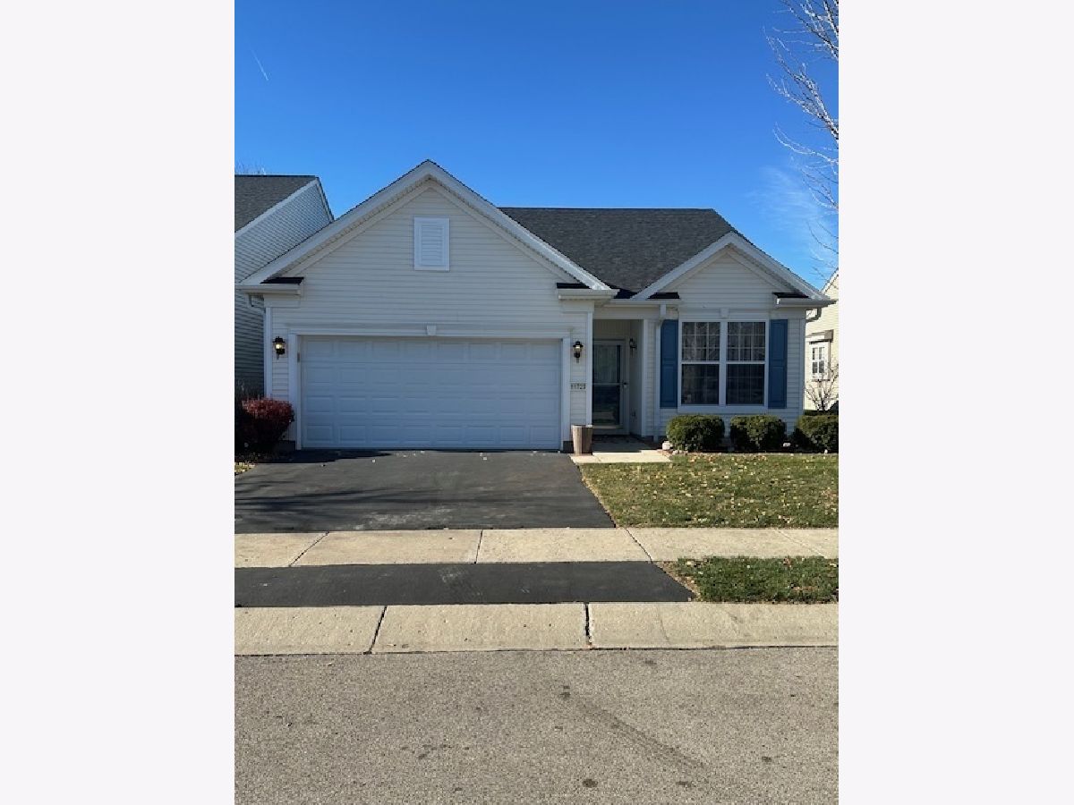  For Rent Huntley Illinois, 11723 Evergreen