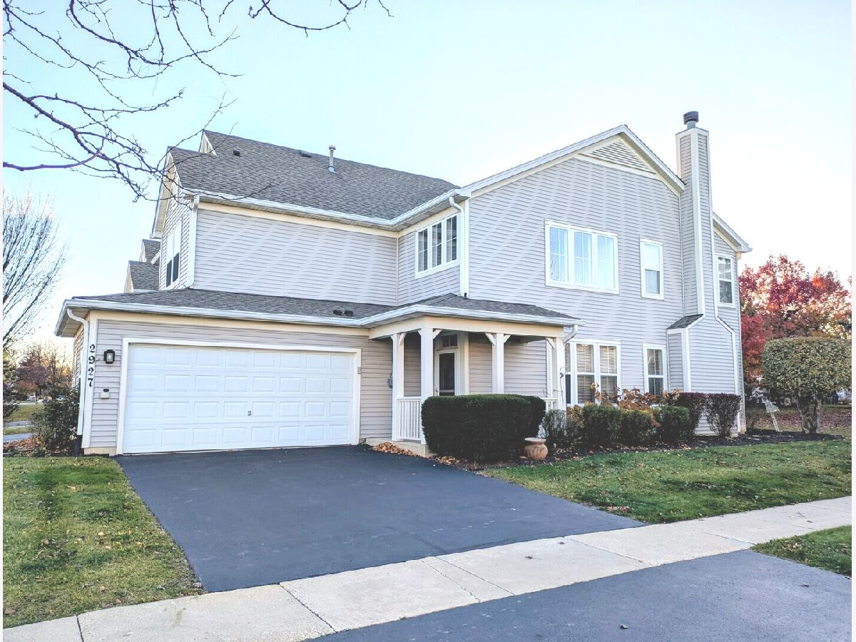  For Rent Lindenhurst Illinois, 2927 Falling Waters