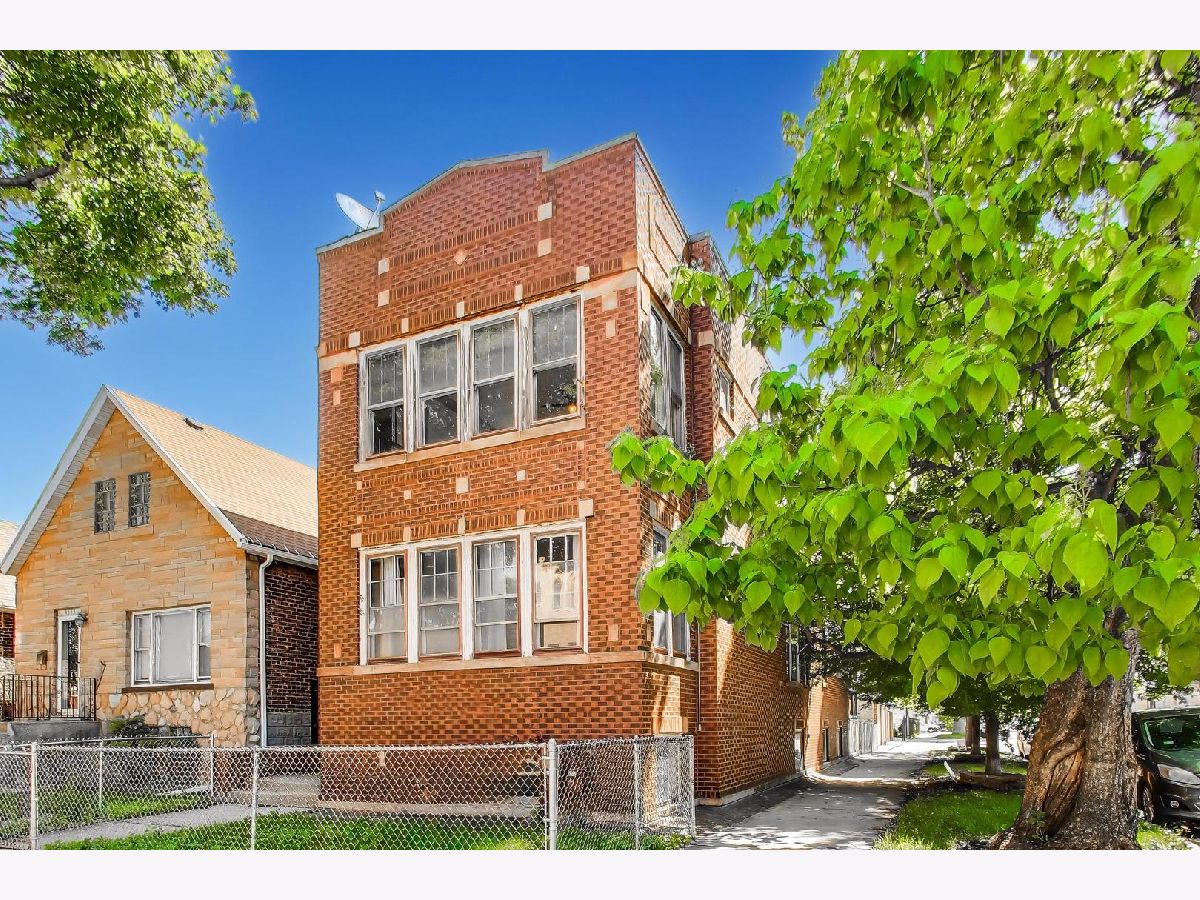  For Sale Chicago Illinois, 3559 Seeley Avenue