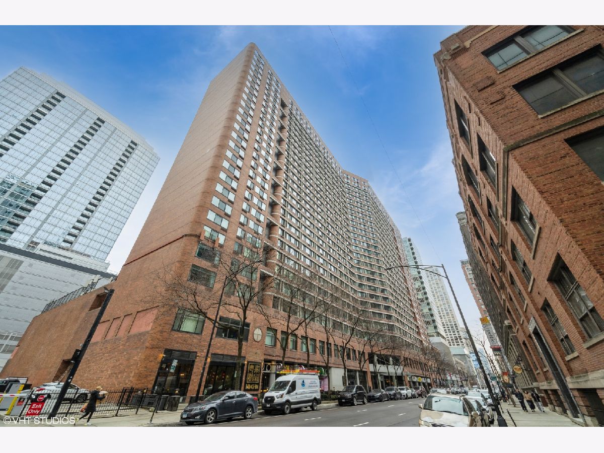 Condominiums For Rent Grand Ohio Chicago Illinois, 211 Ohio