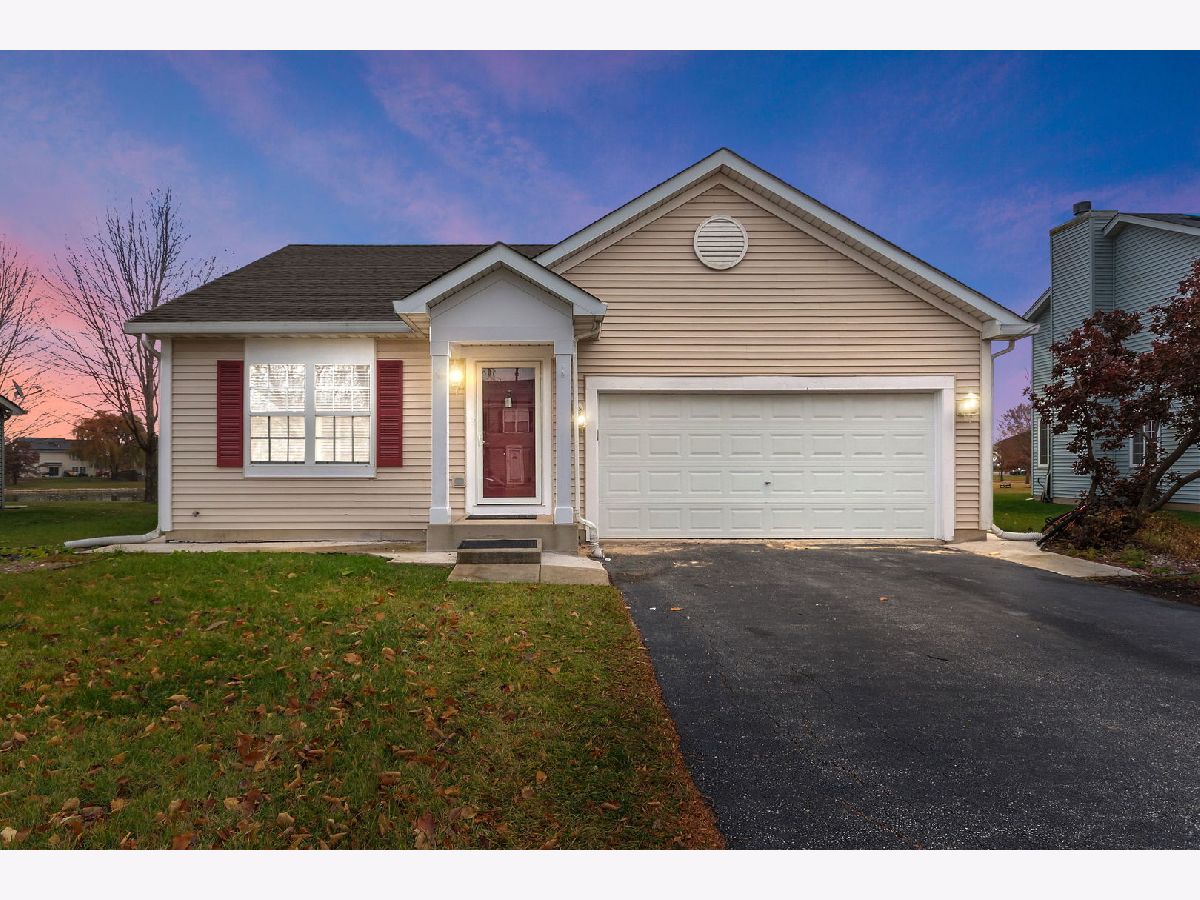  For Sale Minooka Illinois, 1308 Dahlgren Lane