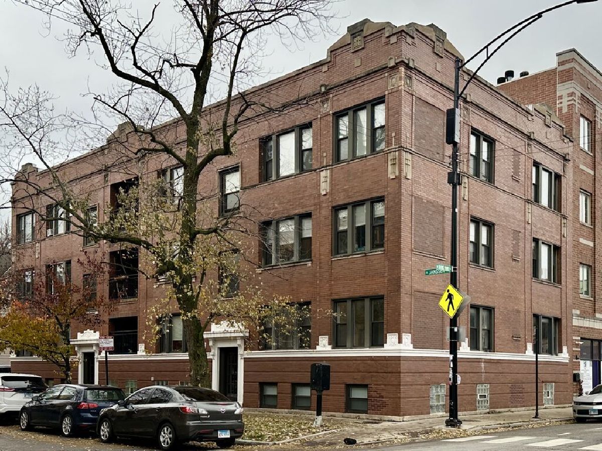  Rented Chicago Illinois, 3958 Janssen