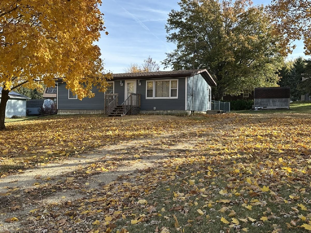 Sold Lena Illinois, 116 Pepin