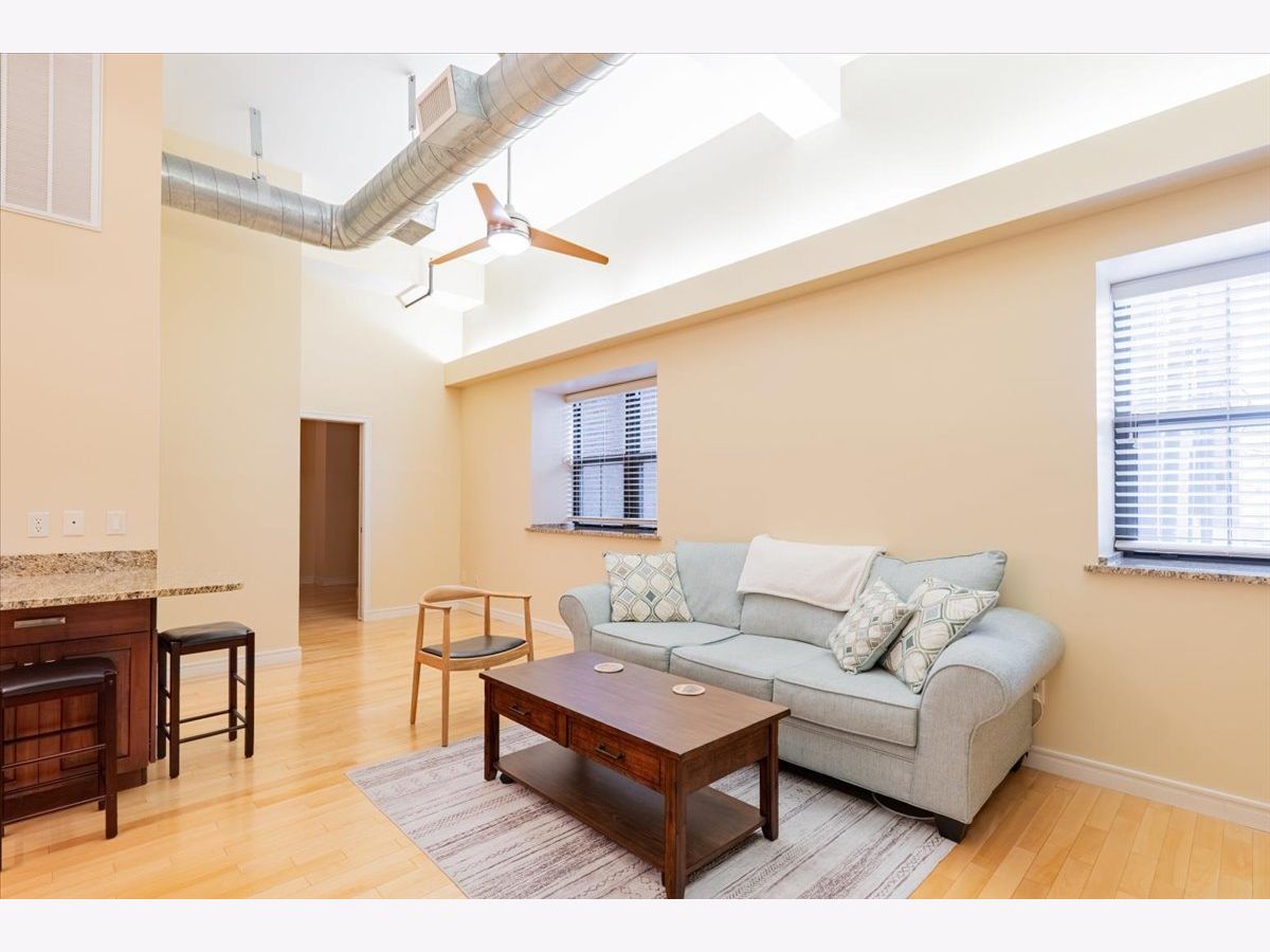  For Sale Bloomington Illinois, 212 Center Street