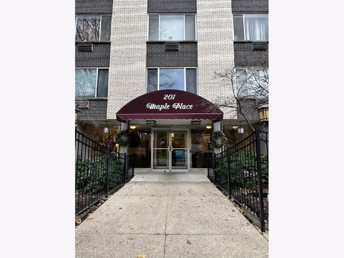  For Rent Oak Park Illinois, 201 Maple