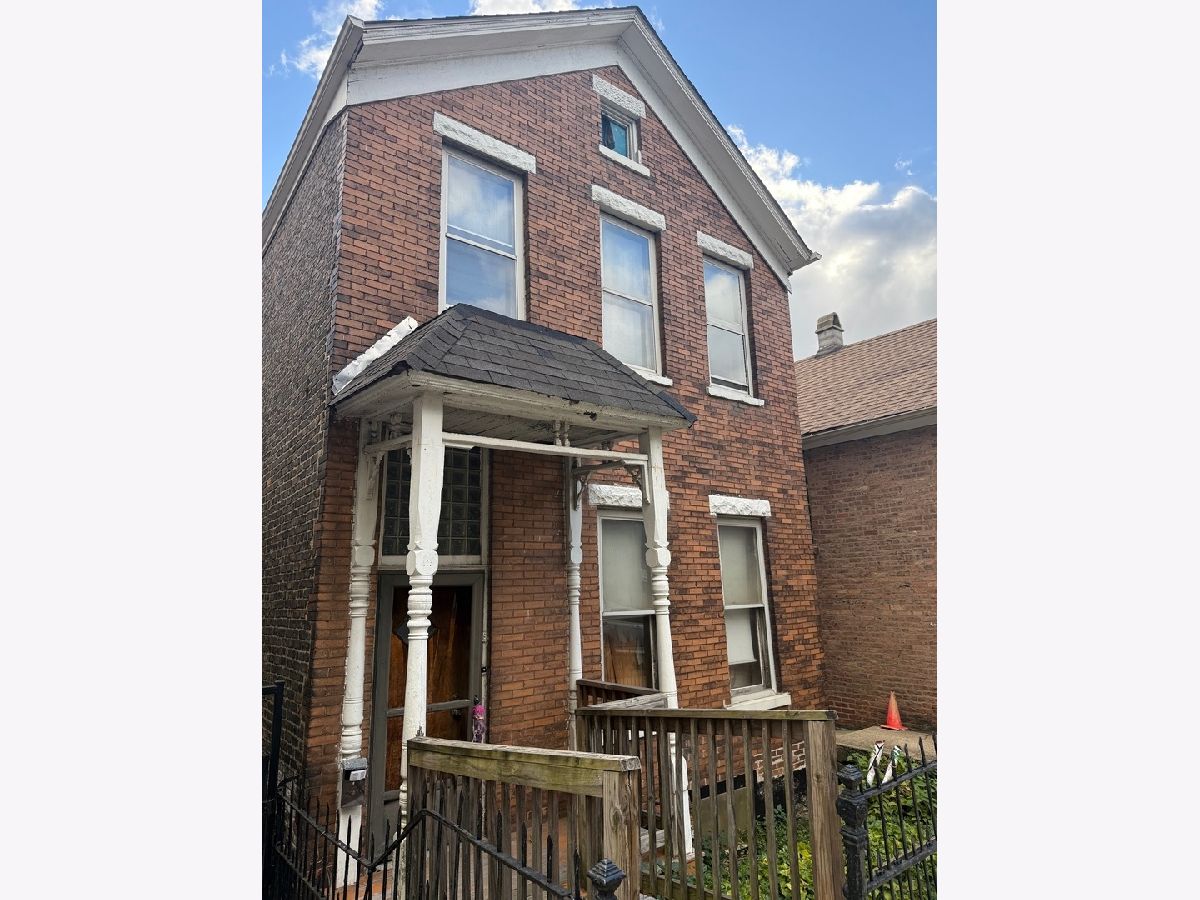  For Sale Chicago Illinois, 3843 Wolcott Avenue