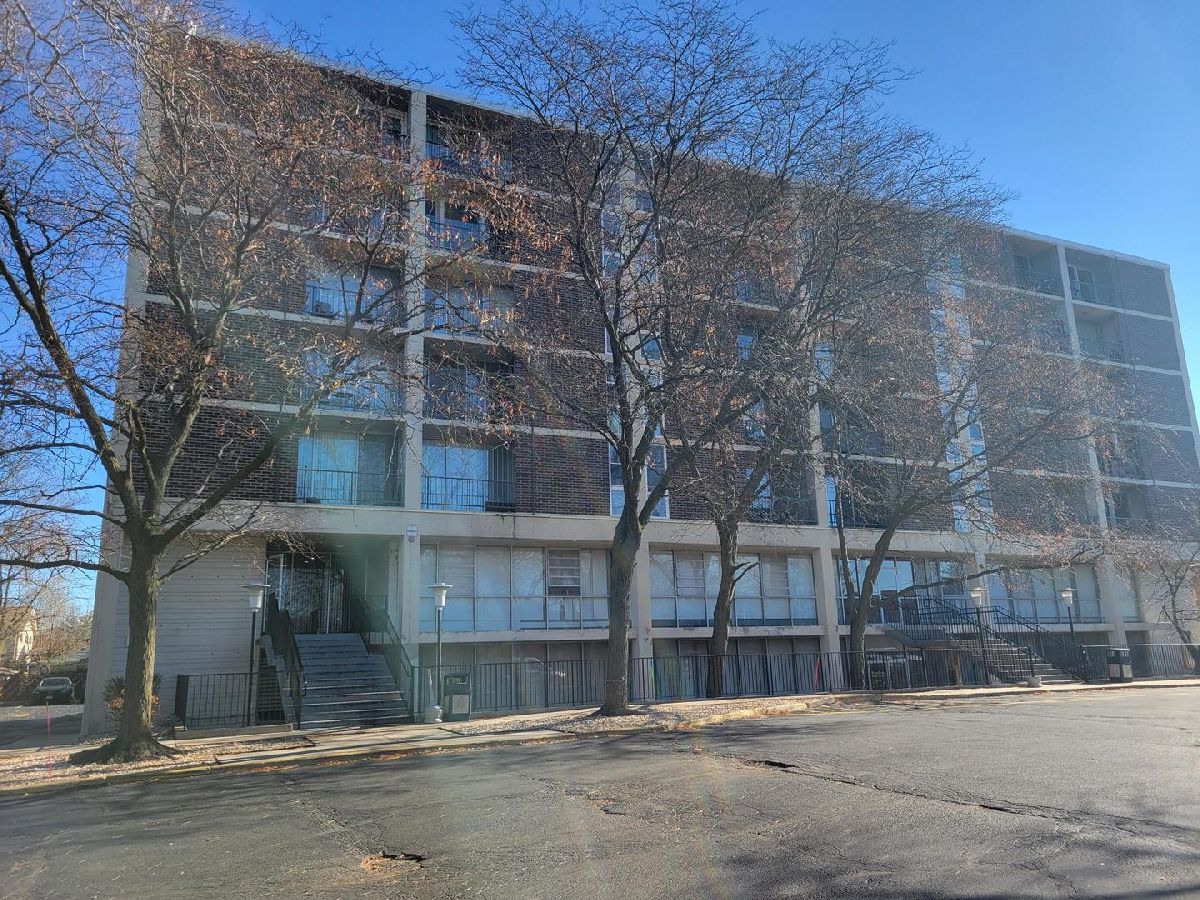 Condominiums For Sale York Towers Bensenville Illinois, 1043 York Road