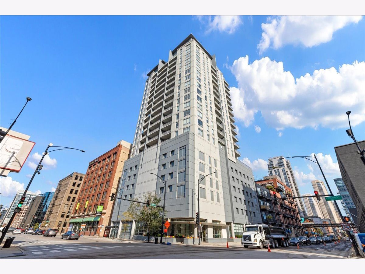  Rented Chicago Illinois, 330 Grand