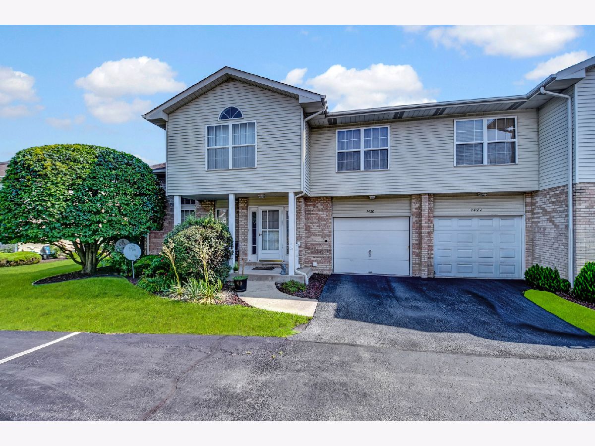  For Sale Justice Illinois, 7420 Maple Drive