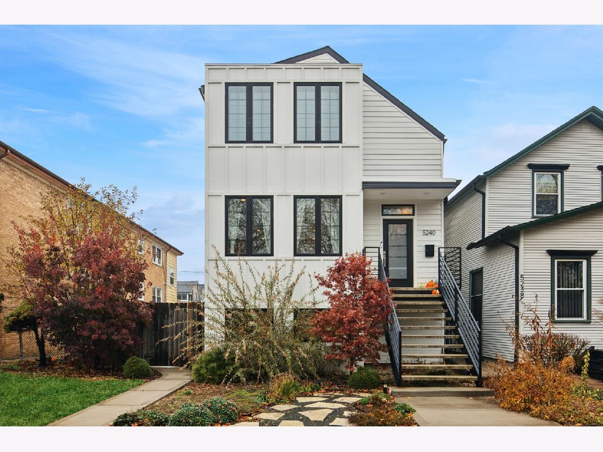  For Rent Chicago Illinois, 5240 Winnemac