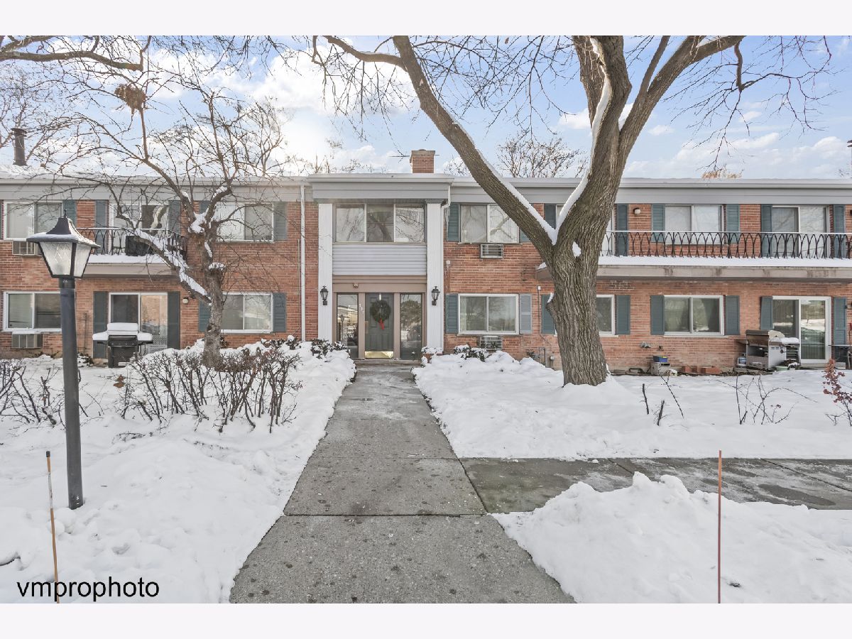  Sold Arlington Heights Illinois, 707 Falcon